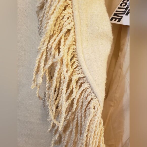 Future Collective X Reese Cream 2X NWT Notched Double Breasted Fringe Coat - Picture 6 of 8